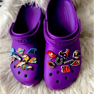 CROCS 🐊 NFL PURPLE SPECIAL SZ 12